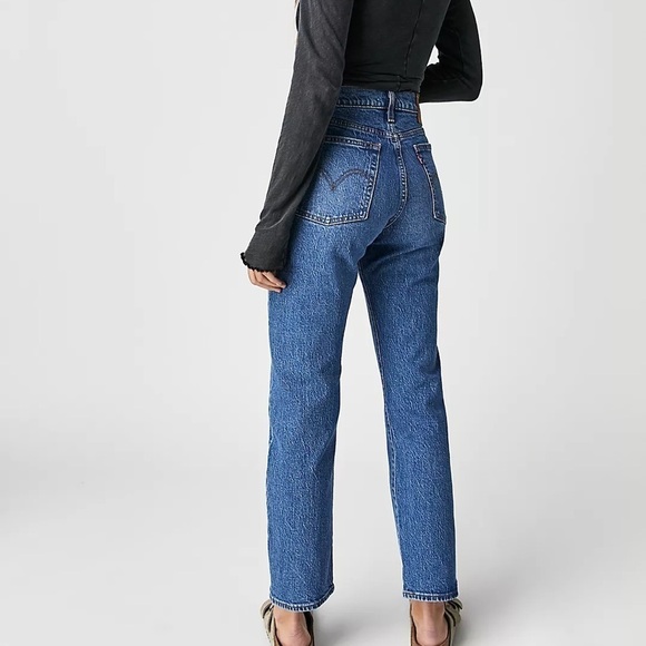 Levi’s Wedgie Straight Distressed Jeans in Blue Size 26 - Picture 7 of 7